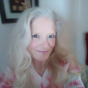 Meet your Posher, Kay